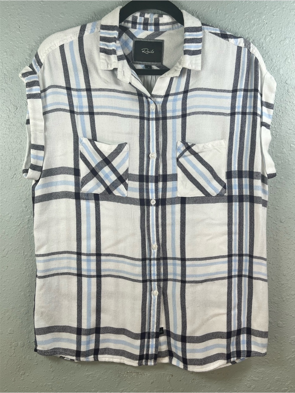 Rails Plaid Sleeveless Button Front Blouse Blue White Rayon S - Picture 2 of 9
